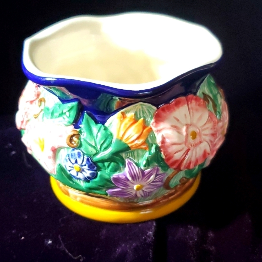 Fitz & Floyd small vase
